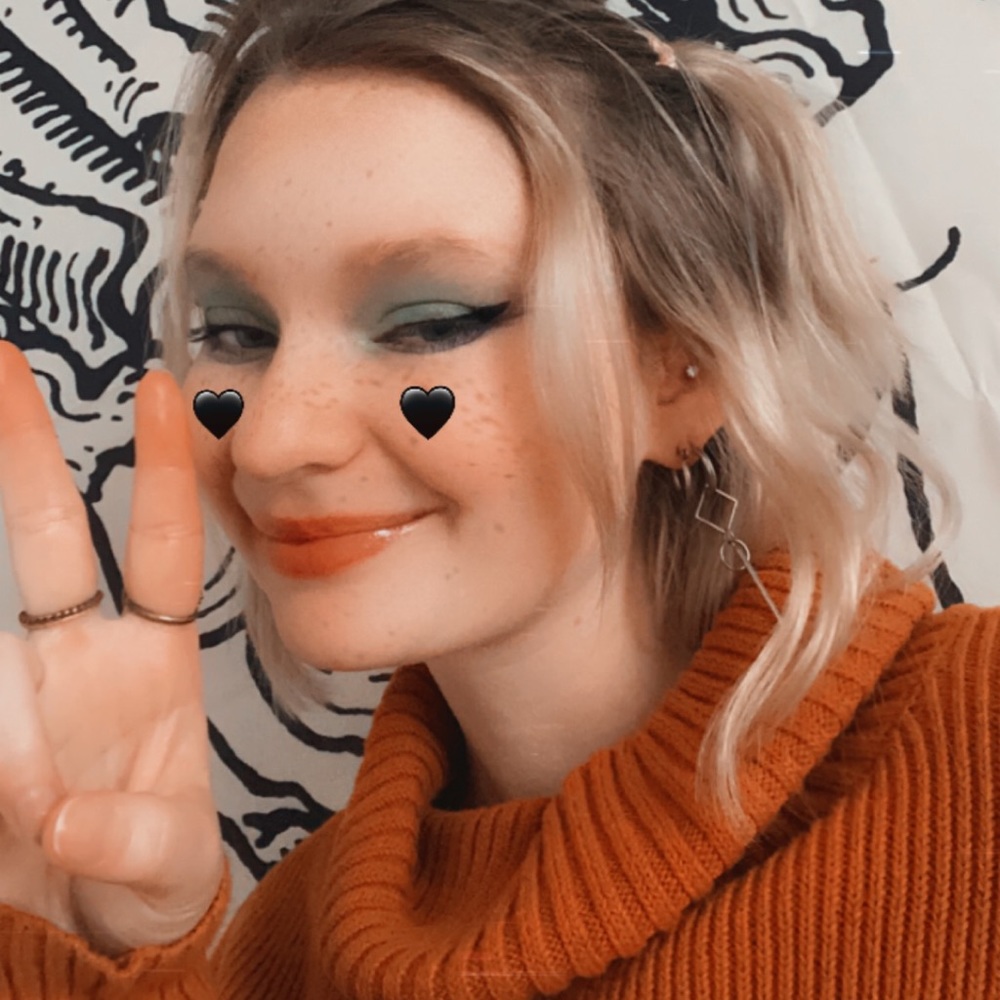 Meet your Posher, Ashley